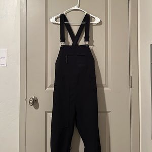 ✨ NEW BURTON SNOW OVERALLS❄️